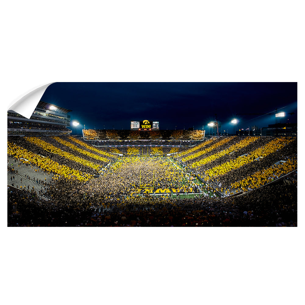 Iowa Hawkeyes - Swarmin' & Stomin' Panoramic - College Wall Art #Wall Decal