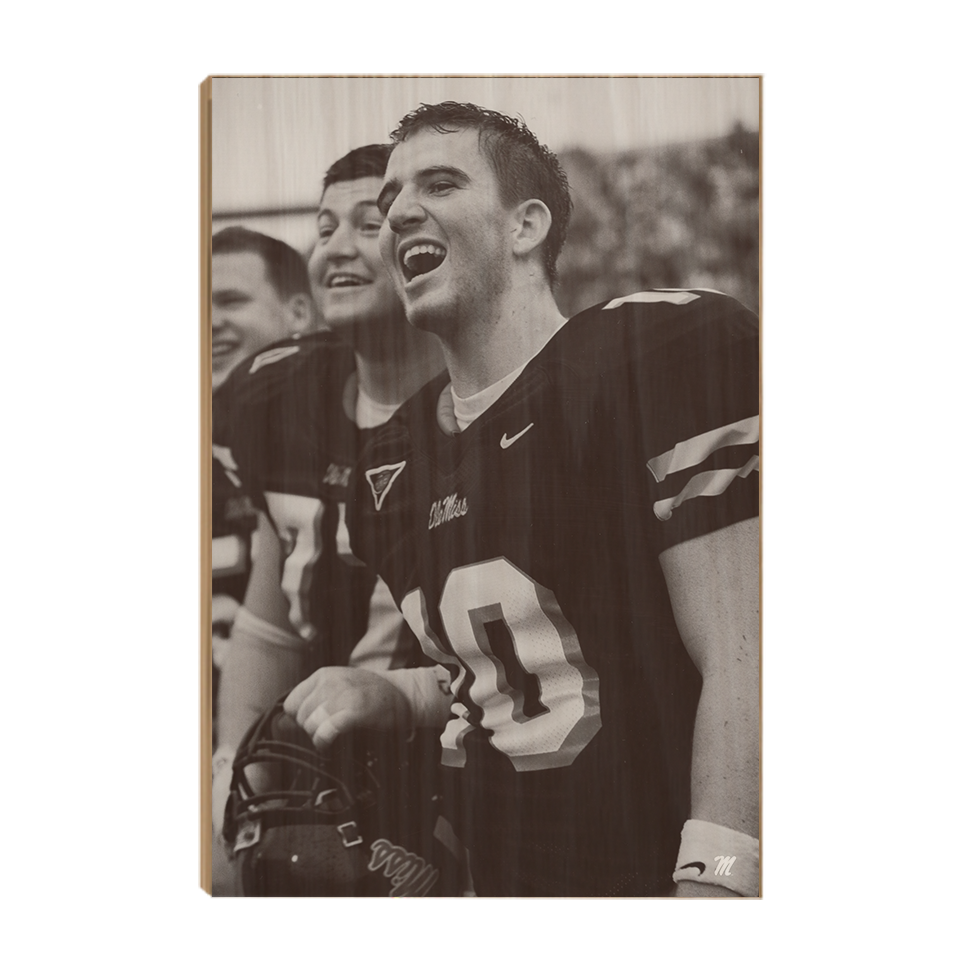 Ole Miss Rebels - Vintage Eli Manning - College Wall Art #Wood