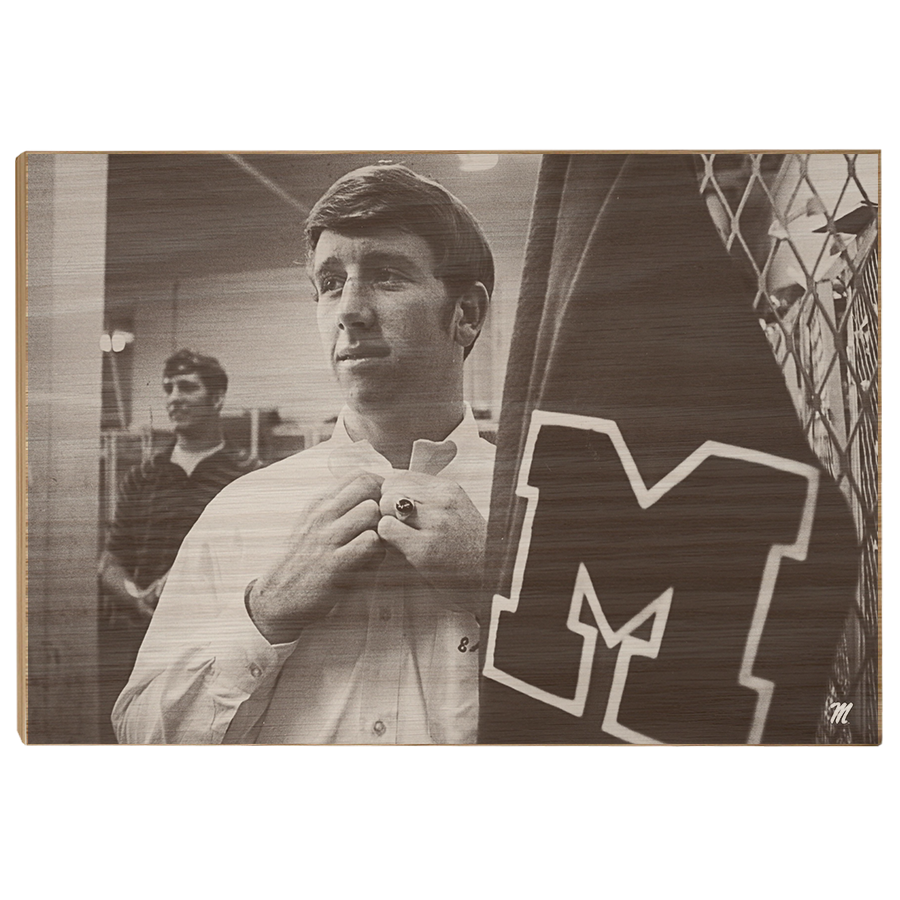 OLE MISS REBELS - Vintage Manning Locker Room - College Wall Art #Wood
