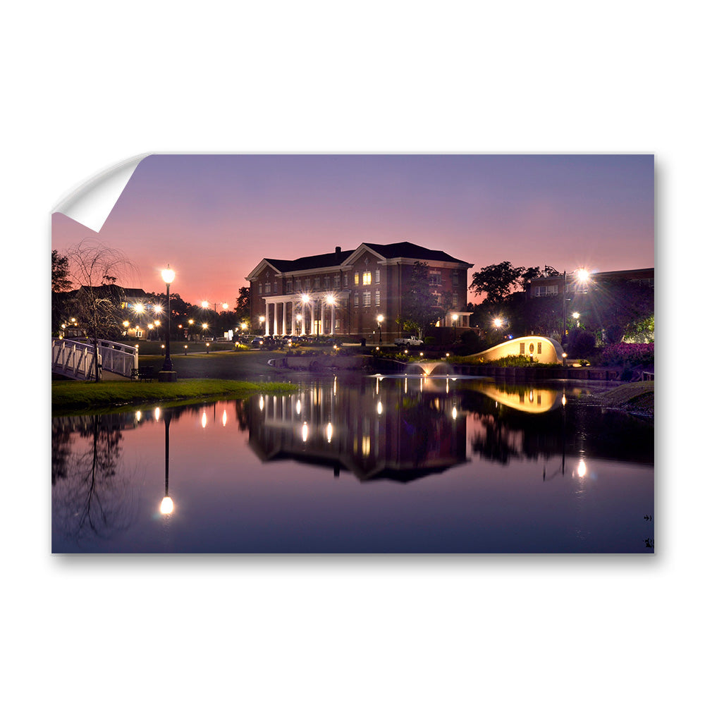 Southern Miss Golden Eagles - Lake Byron - College Wall Art #Canvas