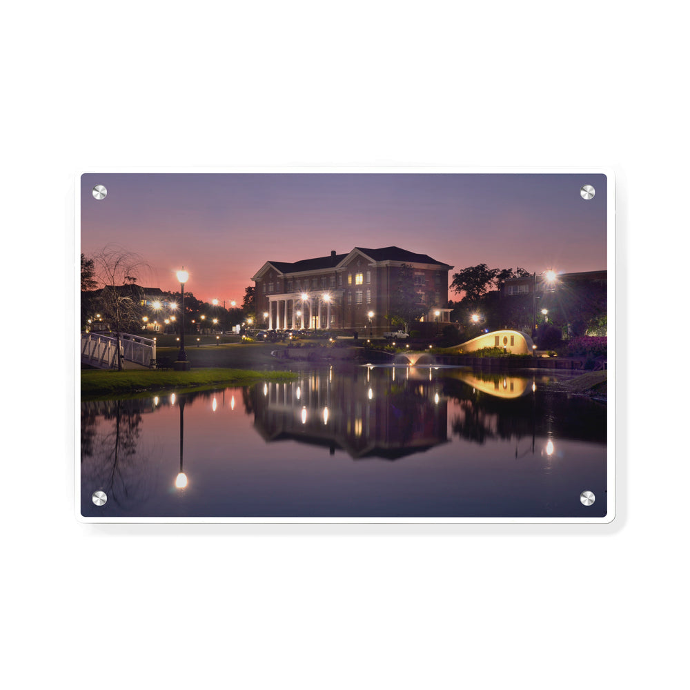 Southern Miss Golden Eagles - Lake Byron - College Wall Art #Canvas