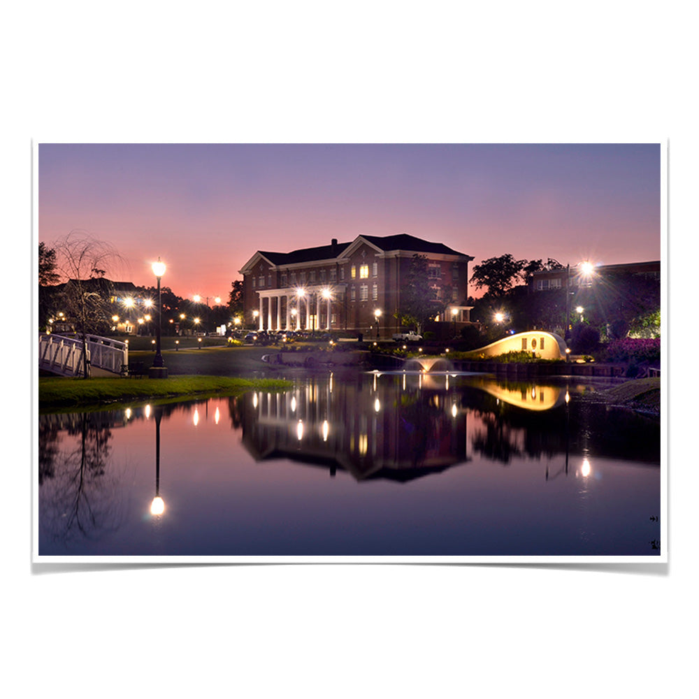 Southern Miss Golden Eagles - Lake Byron - College Wall Art #Canvas