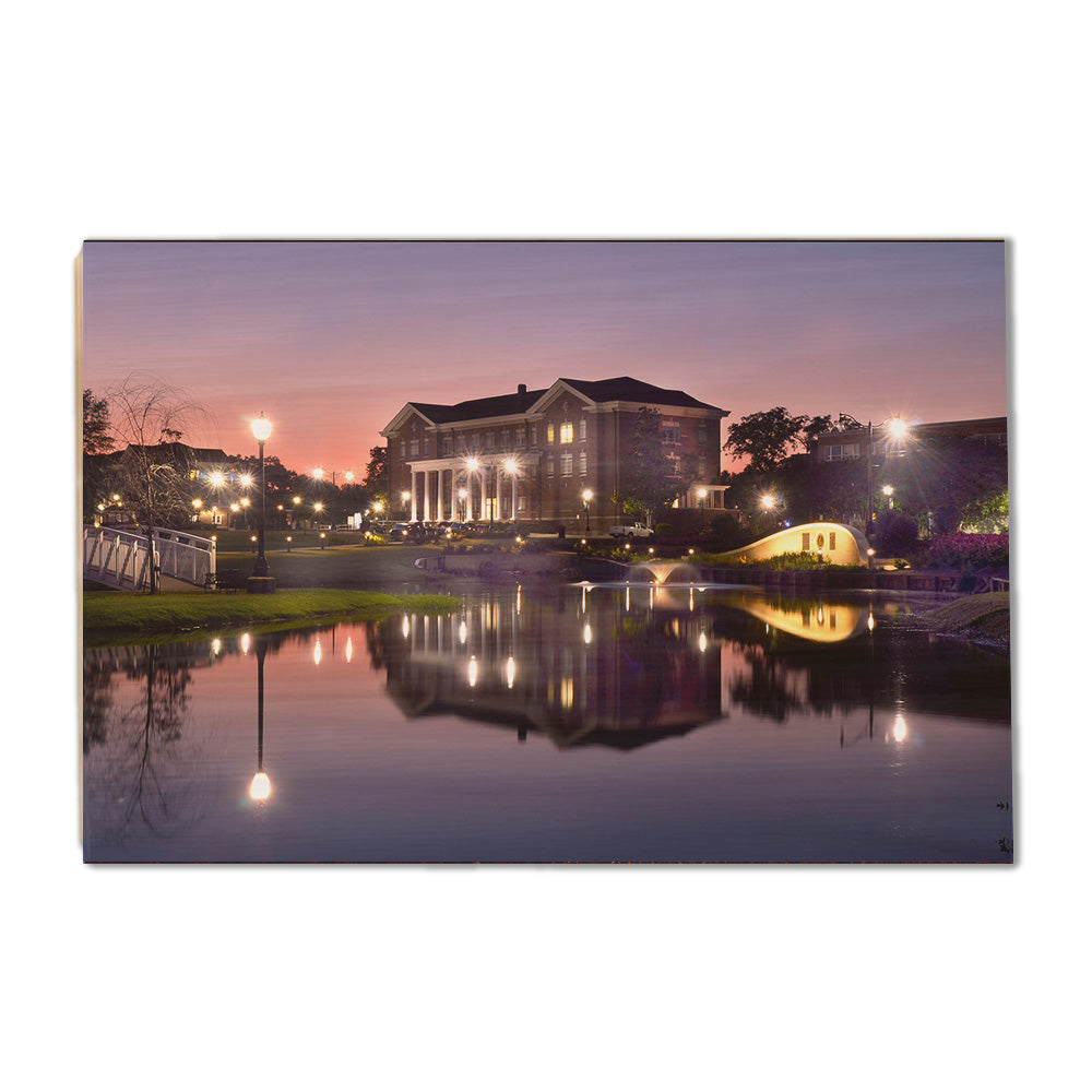 Southern Miss Golden Eagles - Lake Byron - College Wall Art #Canvas