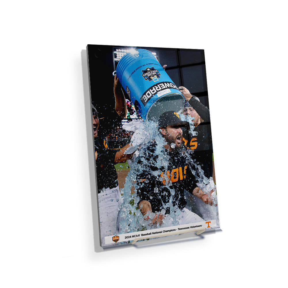 Tennessee Volunteers - Natty Bath - College Wall Art #Canvas