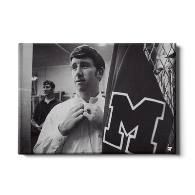 OLE MISS REBELS - Vintage Manning Locker Room - College Wall Art #Canvas