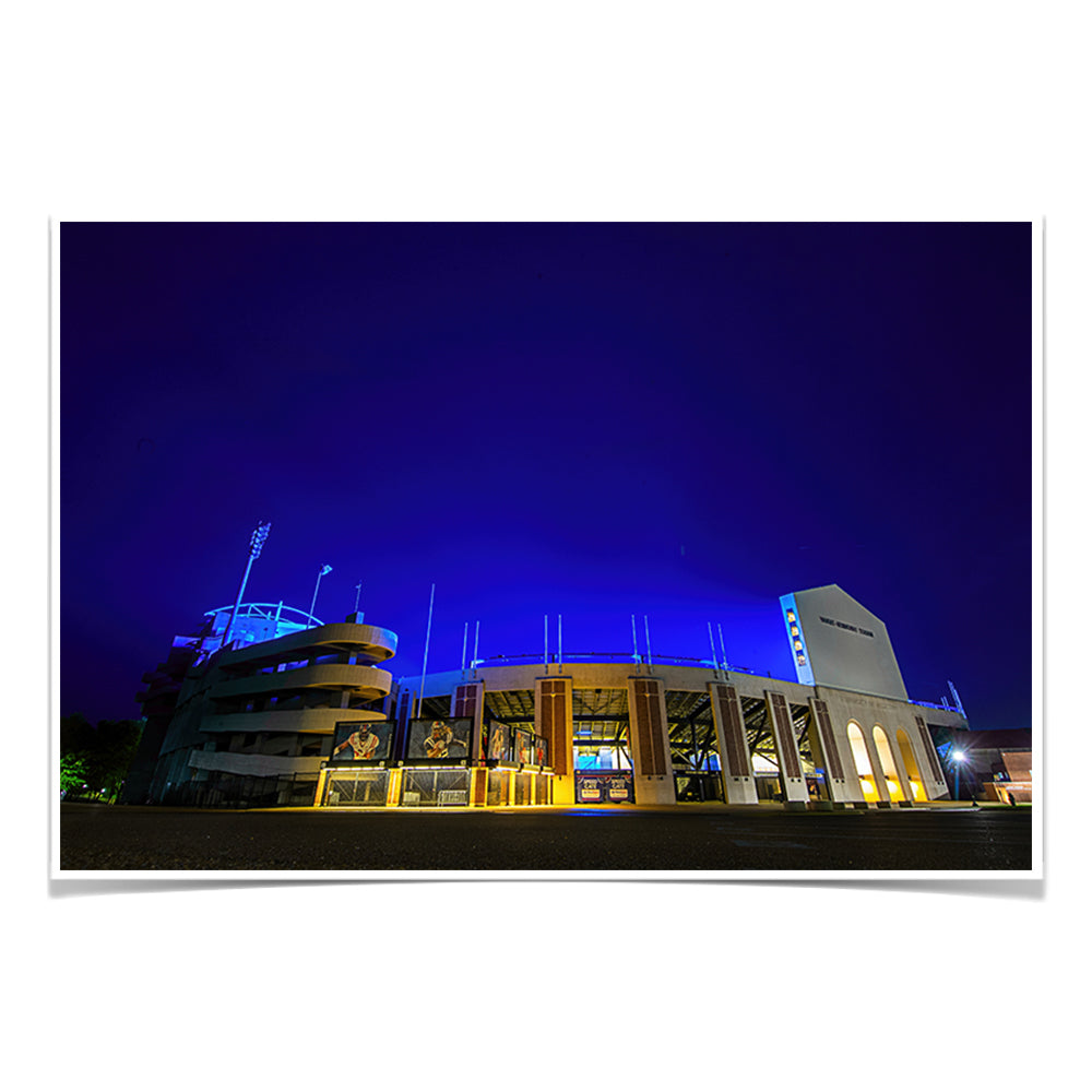 Ole Miss Rebels - Vaught Hemingway Stadium 2020 - College Wall Art #Canvas