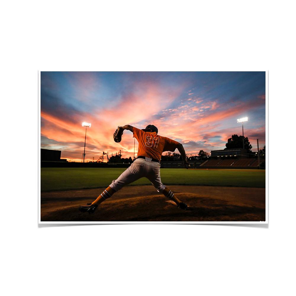 Tennessee Volunteers - Sunset Pitch - College Wall Art #Canvas
